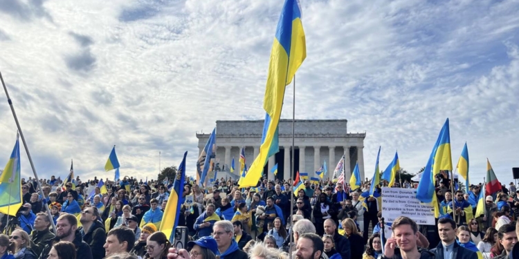 У Вашингтоні пройшла акція солідарності з Україною (ФОТО)