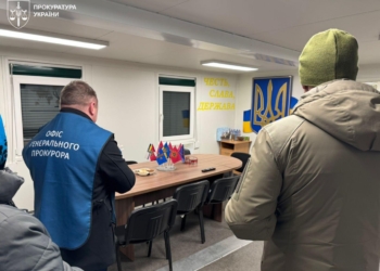 Командувача логістики ПС та начальника УСБУ викрили на масштабній корупції при будівництві укриттів для літаків (ФОТО)