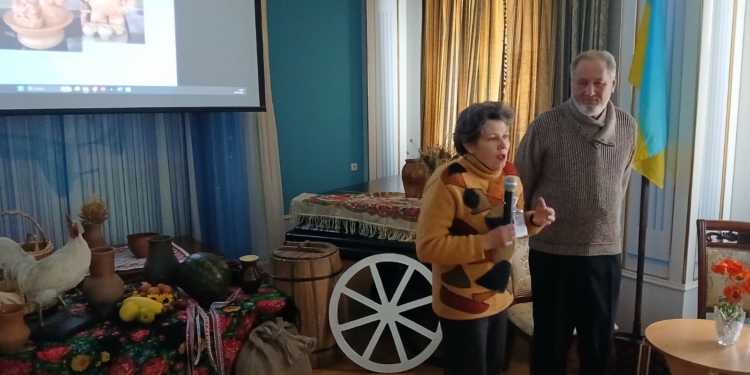 У Миколаєві відкрилась виставка художньої кераміки Володимира Пономаренка (ФОТО)