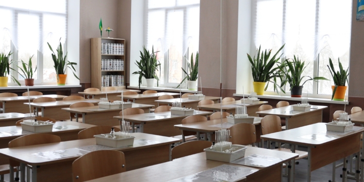 Завдяки допомозі Данії у ліцеї ім.професора Александрова відремонтовано поверх (ФОТО)