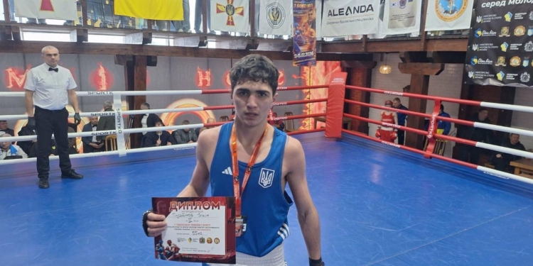 Юний боксер з Миколаєва – з «бронзою» чемпіонату України (ФОТО)