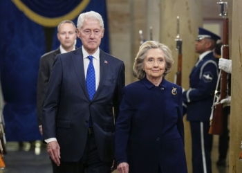 Білл і Гілларі Клінтон будуть свідчити у справі Епштейна