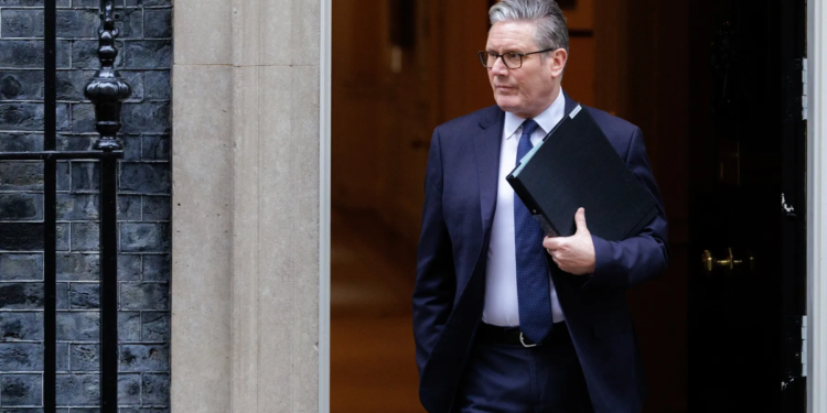 Мегаскандал в Британії Стармер може піти у відставку – через Епштейна