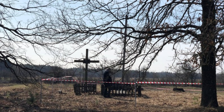 В Углах на Рівненщині завершили пошукові роботи: масових поховань жертв Волинської трагедії не виявили