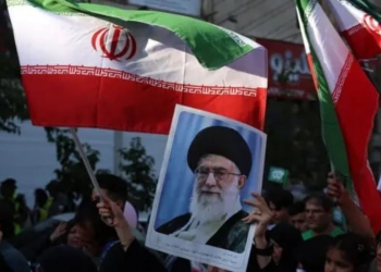 Під час атаки на Іран загинули родичі Хаменеї та військові високопосадовці. До кого перейде влада