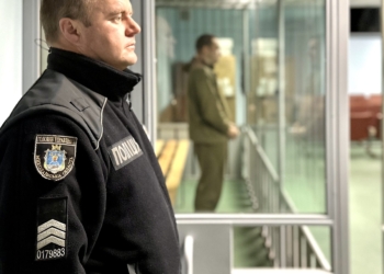 Пограбував мультимаркет та втік: на Миколаївщині поліцейські оперативно затримали зловмисника (ФОТО)