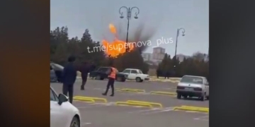 Іранські безпілотники атакували азербайджанський аеропорт в Нахічевані – один дрон впав біля школи (ВІДЕО)