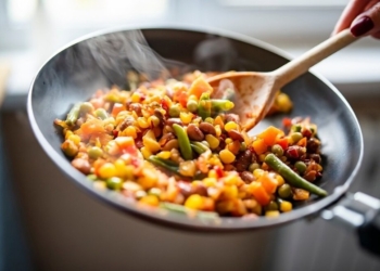 Вчені дослідили чотири моделі харчування, пов’язані з довголіттям