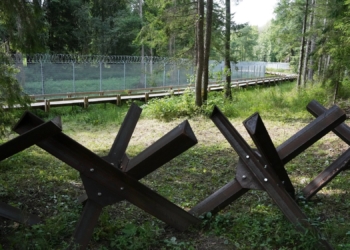 Латвія починає встановлювати засоби контрмобільності на східному кордоні