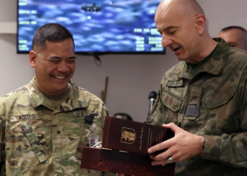 У США оприлюднили розслідування щодо генерала, який у Києві випив літр чачі, розбився і загубив документи