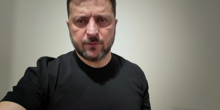 «Кожен із нас може цілком справедливо сказати: ми пройшли цю зиму, найбільш складну за всі роки війни» – звернення Зеленського (ВІДЕО)