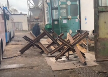 Укрзалізниця через суд витребувала у «Миколаївелектротрансу» 72 тонни сталевого брухту. «Миколаївелектротранс» подасть апеляцію, бо повертати нічого – це вже «їжаки» (ВІДЕО)