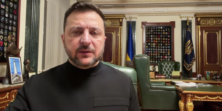 Звернення Зеленського: наша команда – на шляху в регіон Затоки, атака на завод у Брянську і про типові російські маніпуляції (ВІДЕО)