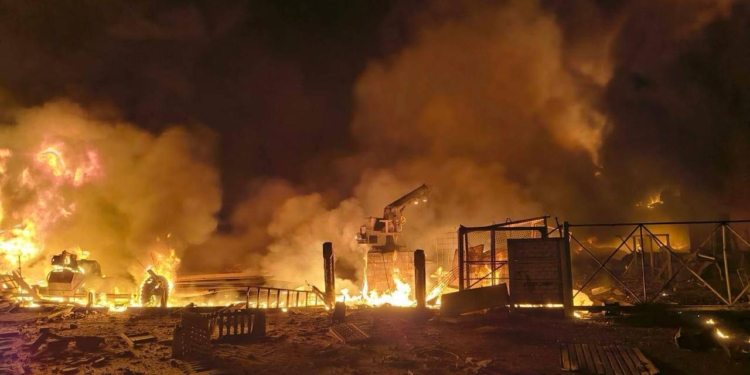 Вночі ворог масово атакував Київщину ракетами та дронами. Є загиблий та поранені