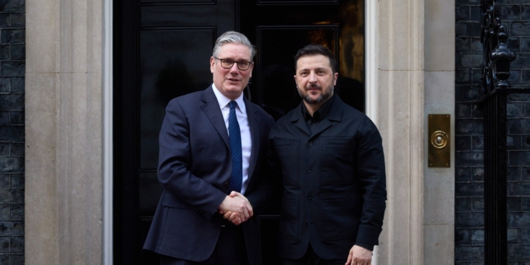 Володимир Зеленський і Кір Стармер провели першу зустріч у форматі стратегічного діалогу (ФОТО)