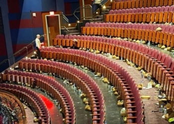 Блиск і ницість. Голлівудські зірки після церемонії “Оскар” залишили в залі справжній свинюшник (ФОТО)