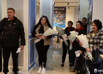 У Миколаєві п’ять родин з числа ВПО отримали від міста комунальне житло