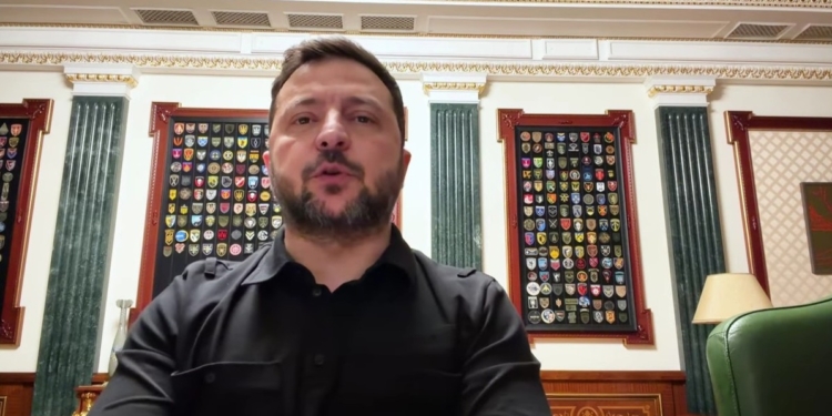 «Переговорна пауза була, час її завершувати» – звернення Зеленського (ВІДЕО)