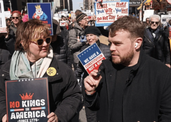 Американці знову бунтують проти авторитаризму Тампа – мільйони вийшли на вулиці (ФОТО, ВІДЕО)