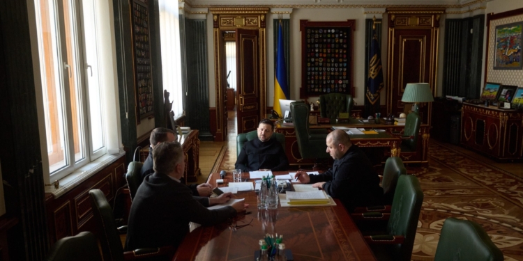 Зеленський почув від переговірників “що реально звучало у Флориді” (ФОТО)