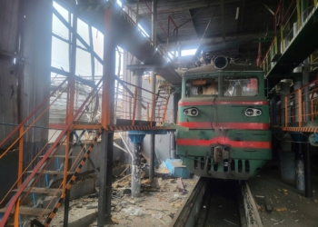 Ворог атакував локомотивне депо, порти і морвокзал (ФОТО)