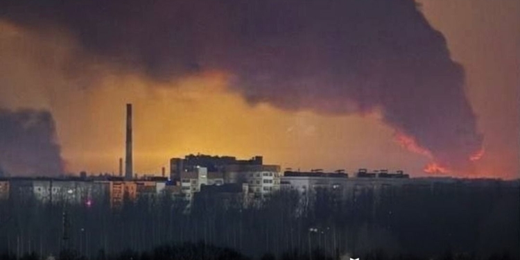 Уражено НПЗ “Ярославський” та низку інших об’єктів російських окупантів