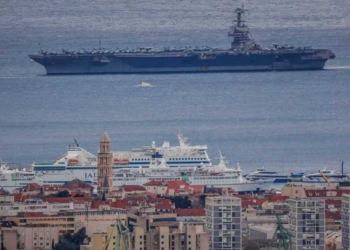 Як пожежа в пральні вивела атомний авіаносець Ford з бою – його відігнали для ремонту аж у Хорватію (ФОТО, ВІДЕО)