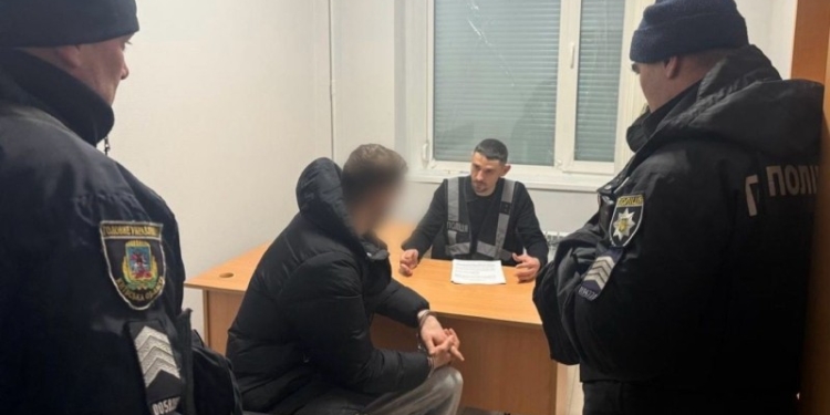 В Україні кримінальний авторитет викрав та катував чоловіка, який посигналив на дорозі його жінці