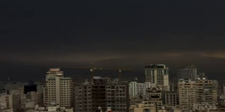 На Близькому Сході ракети тепер летять по заводах з опріснення води, а в Тегерані пройшов кислотний дощ (ВІДЕО)