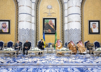 Зеленський прибув до Саудівської Аравії (ФОТО, ВІДЕО)
