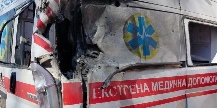 На Миколаївщині росіяни атакували дроном “швидку” (ФОТО)