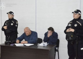 У Миколаєві до 7 років ув’язнення засуджено матір, яка пішла пиячити, а її залишені напризволяще діти загинули (ФОТО, ВІДЕО)