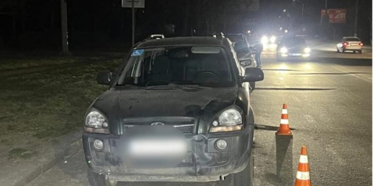 У Миколаєві п’яний водій Hyundai Tucson збив 2 пішоходів і втік (ФОТО)