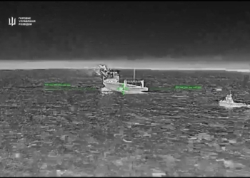 Спецпризначенці ГУР уразили два військові судна агресора (ФОТО)