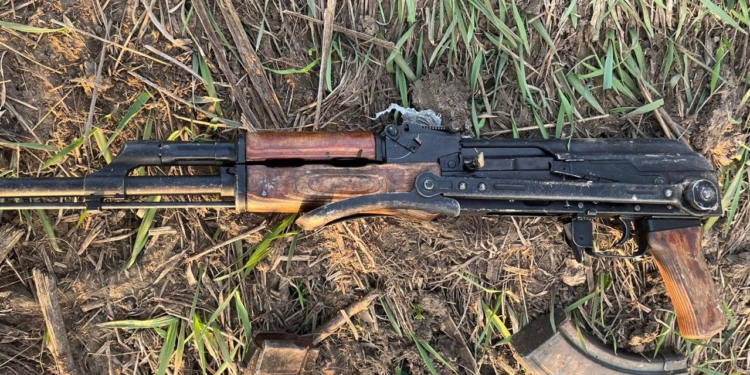 У Щербанях на Миколаївщині чоловік розстріляв з автомата будинок односельця (ФОТО)