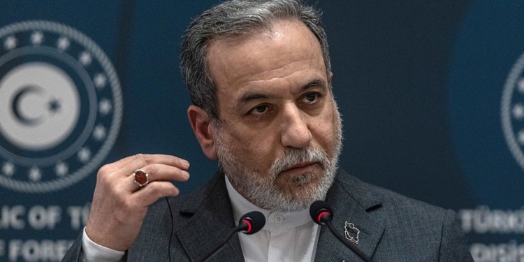 “Це буде для них катастрофою”, – очільник МЗС Ірану заявив про готовність до наземного вторгнення США та Ізраїлю