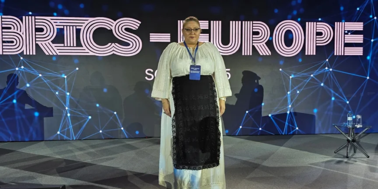 Євродепутатку з Румунії, яка погрожувала «переламати ноги» Зеленському, хочуть відправити на психіатричне обстеження