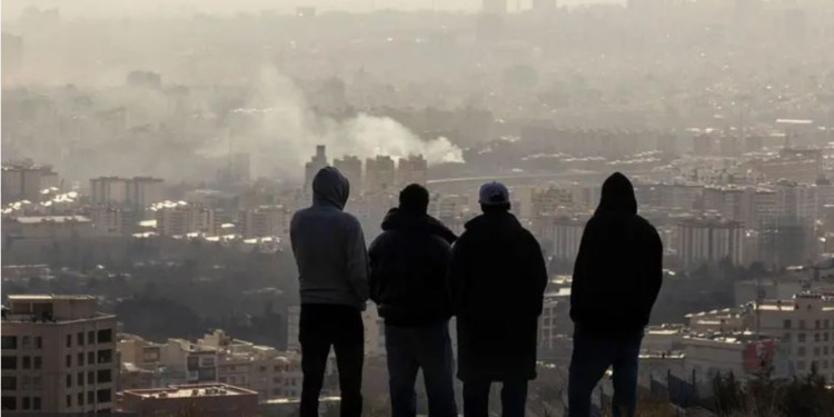 Як реагують іранці на “СВО” Ізраїлю та США на свою країну