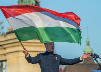 В Угорщині опозиційна «Тиса» випереджає «Фідес» на рекордні 23%