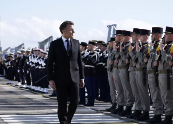 Франція збільшить кількість ядерних боєголовок і більше не скаже, скільки їх має 