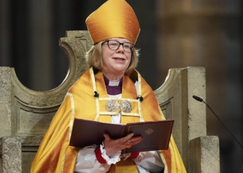 Англіканську церкву вперше очолила жінка – престол зайняла архієпископ Сара Маллаллі (ФОТО, ВІДЕО)