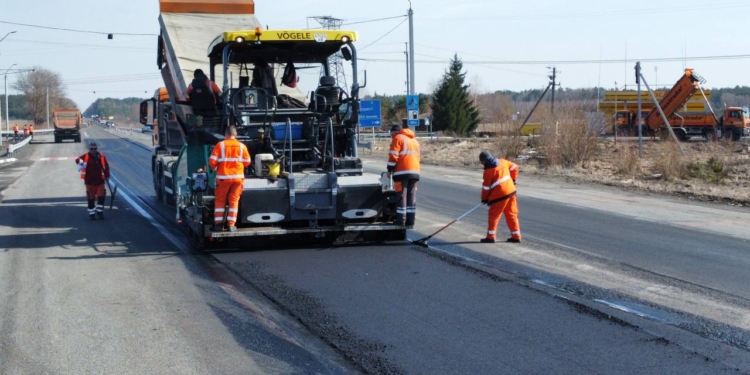 Уряд виділив ще 3 млрд грн на ремонт доріг. Де ремонтують