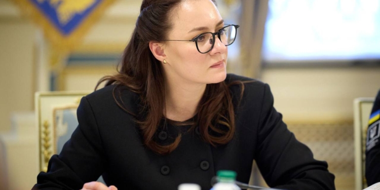 Ремонт доріг в Україні буде здійснюватися у 2 хвилі, – Свириденко (ФОТО)