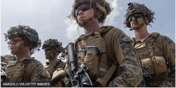 США стягують до Ірану спецназ, морпіхів та повітряний десант. Чи буде наземне вторгнення