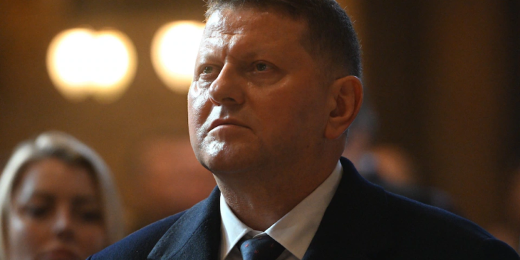 “Неможливо передбачити, коли закінчиться ця війна”, – Залужний у The Telegraph про Близький Схід