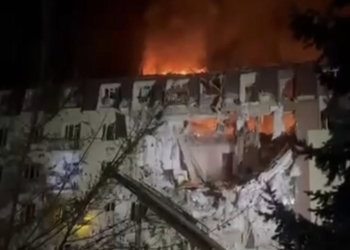 Російські загарбники знову вночі атакували Одесу, влучили у багатоповерхівку. Троє загиблих (ФОТО, ВІДЕО)