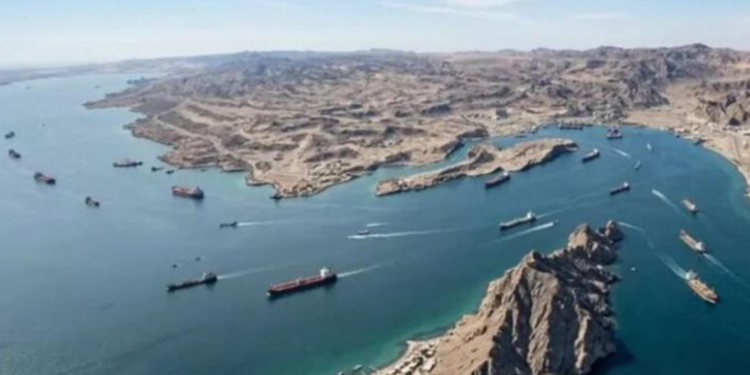 Пентагон оцінює терміни розмінування Ормузької протоки у пів року – ЗМІ