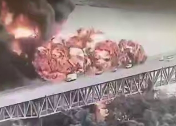 Над Панамським каналом вибухнув міст – все у вогні (ВІДЕО)