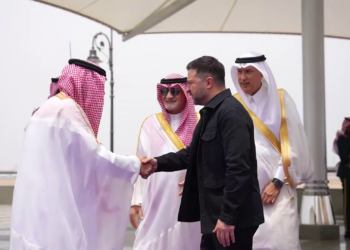 Зеленський вже у Саудівській Аравії. Програма візиту (ВІДЕО)