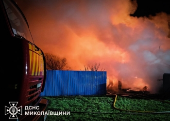 А могло бути гірше – на Миколаївщині з пожежі винесли 8 балонів з пропаном